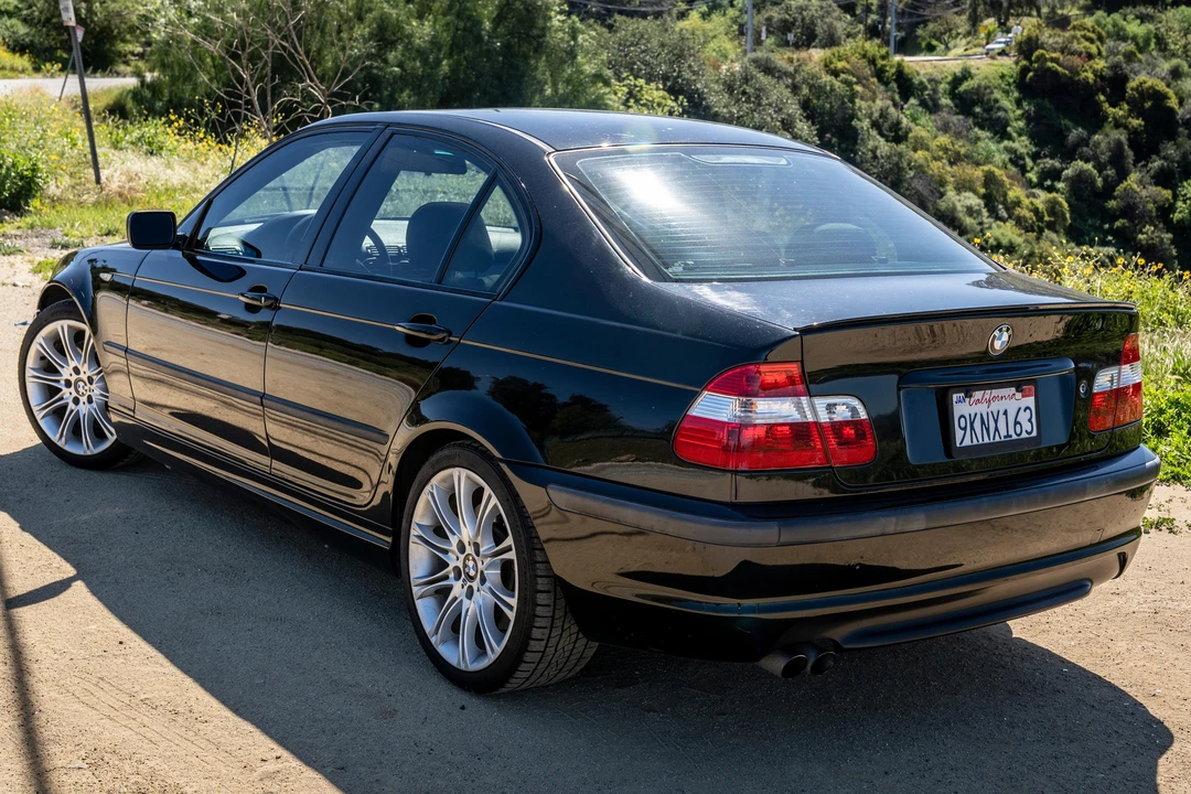2005 BMW E46 330i & 330Ci - Image 10 of 31