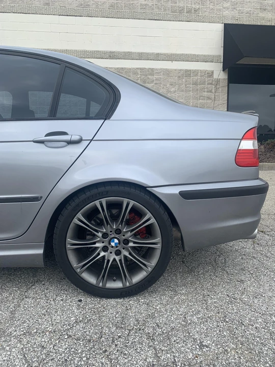2005 BMW E46 330i & 330Ci - Image 16 of 31