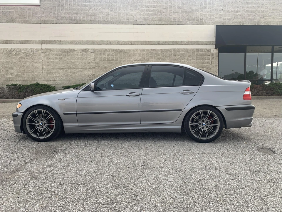 2005 BMW E46 330i & 330Ci - Image 7 of 31