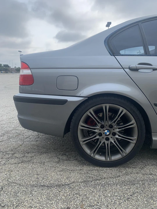 2005 BMW E46 330i & 330Ci - Image 19 of 31