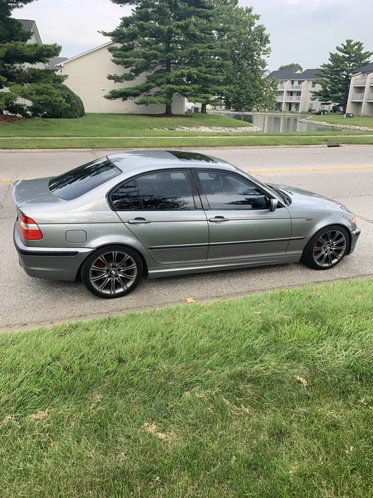 2005 BMW E46 330i & 330Ci - Image 11 of 31