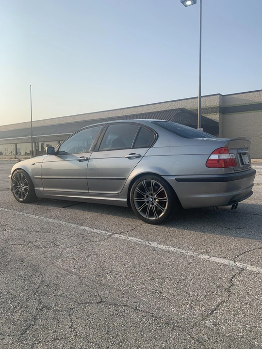 2005 BMW E46 330i & 330Ci - Image 9 of 31