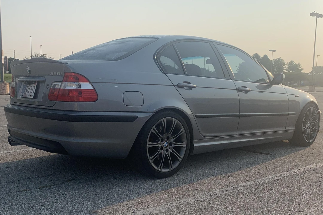 2005 BMW E46 330i & 330Ci - Image 5 of 31