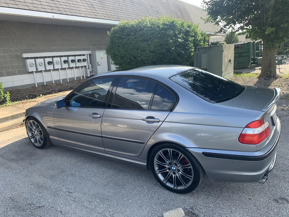 2005 BMW E46 330i & 330Ci - Image 8 of 31