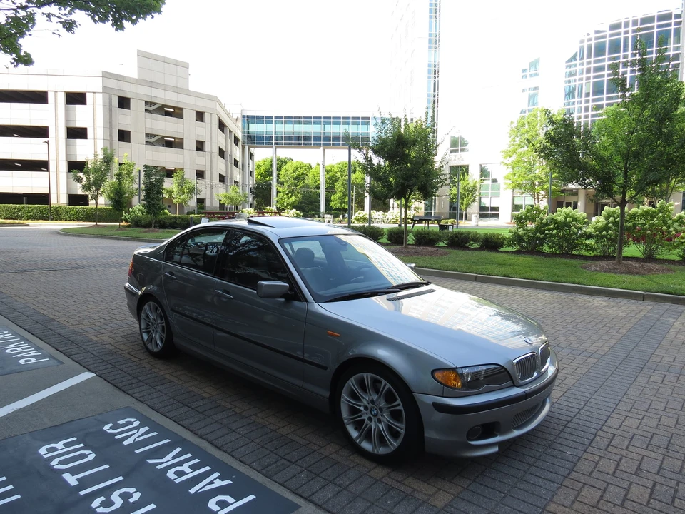 2005 BMW E46 330i & 330Ci - Image 18 of 31