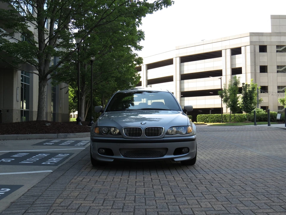 2005 BMW E46 330i & 330Ci - Image 21 of 31