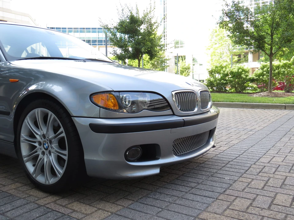 2005 BMW E46 330i & 330Ci - Image 28 of 31