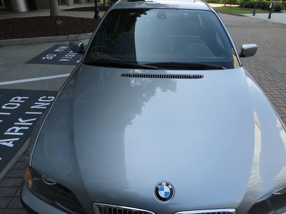 2005 BMW E46 330i & 330Ci - Image 26 of 31