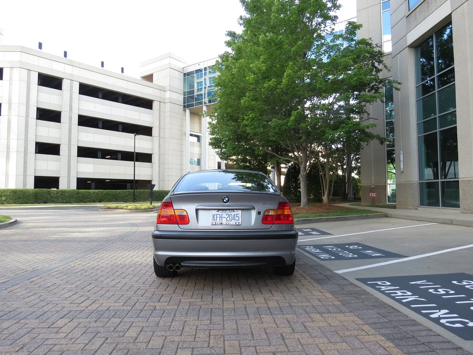 2005 BMW E46 330i & 330Ci - Image 11 of 31
