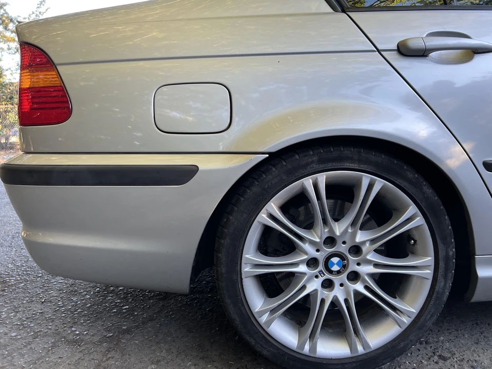 2005 BMW E46 330i & 330Ci - Image 28 of 31
