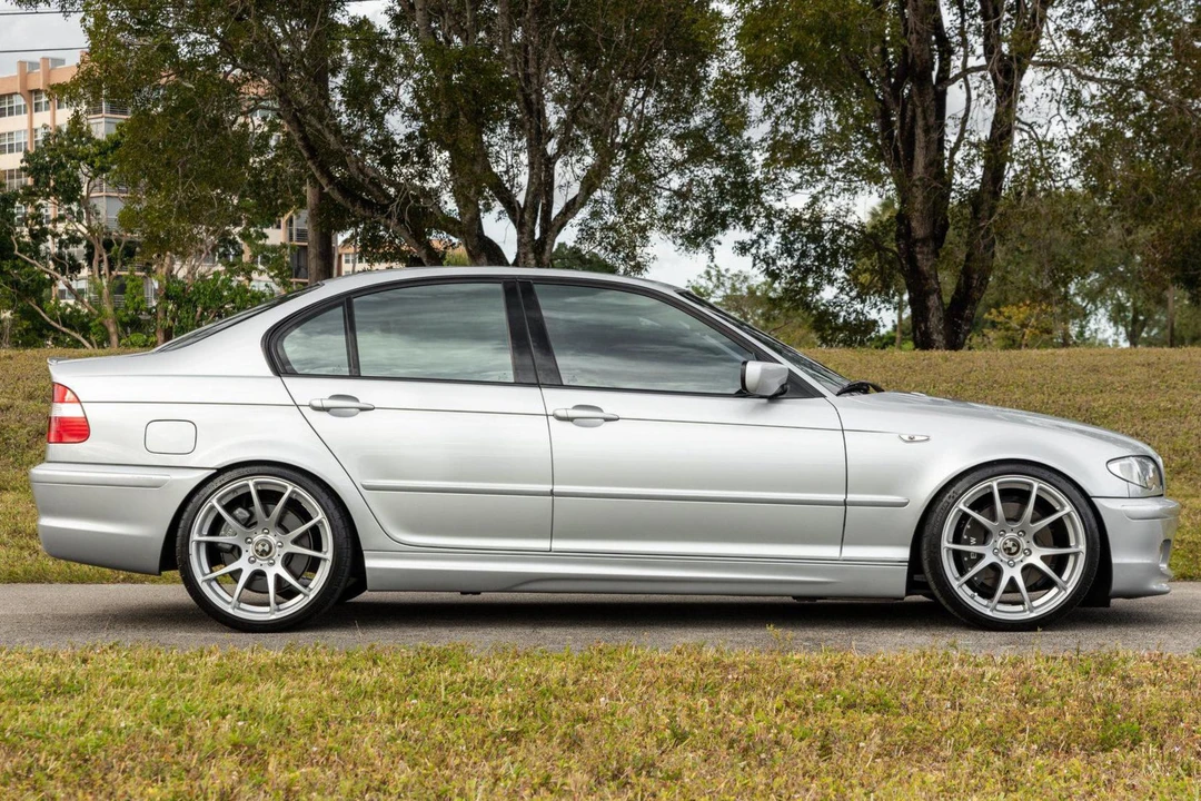 2005 BMW E46 330i & 330Ci - Image 3 of 31