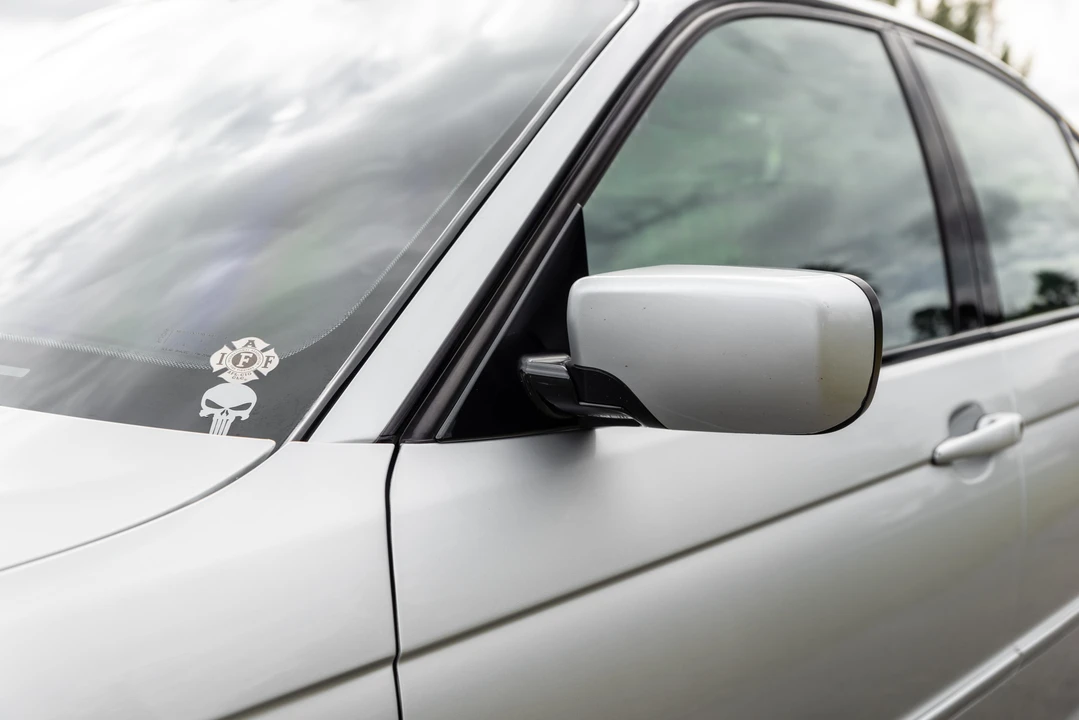 2005 BMW E46 330i & 330Ci - Image 24 of 31