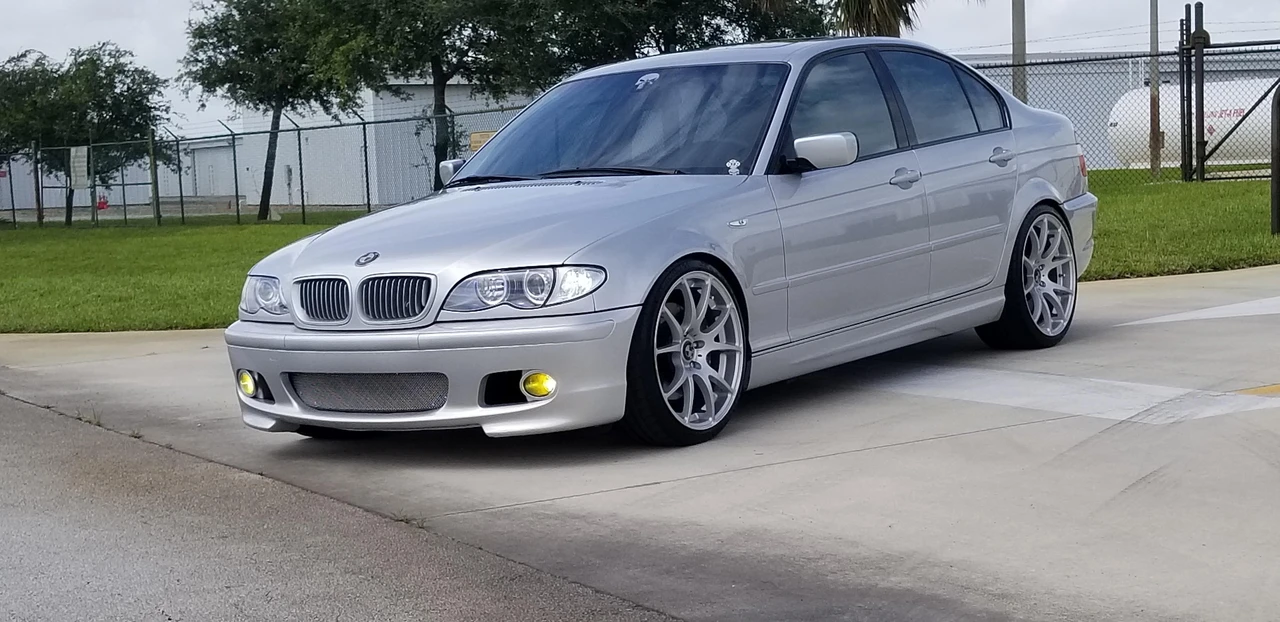 2005 BMW E46 330i & 330Ci - Image 9 of 31