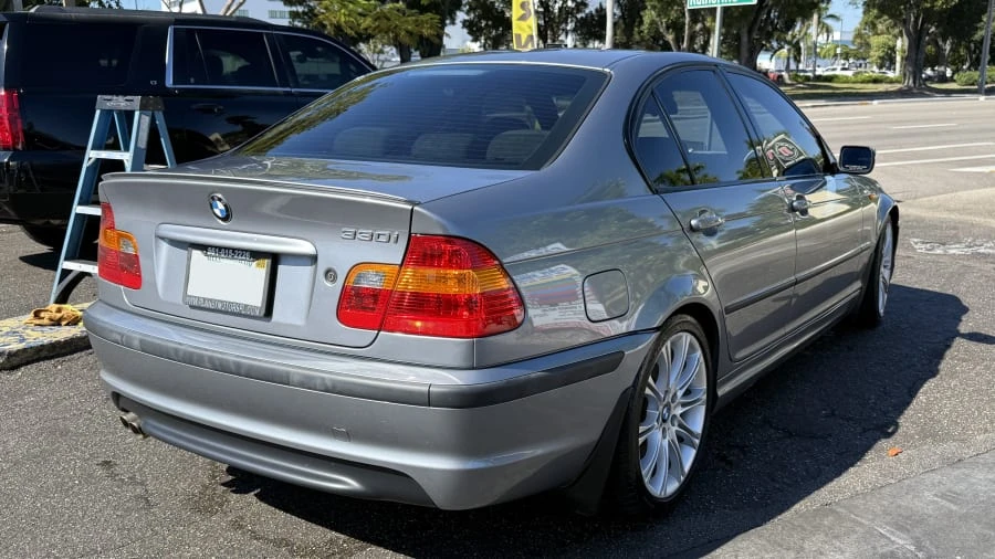 2005 BMW E46 330i & 330Ci - Image 3 of 26