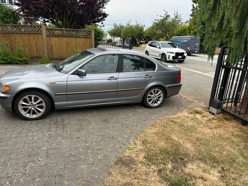 2005 BMW E46 330i & 330Ci - Image 2 of 8