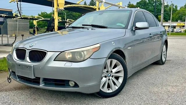 2005 BMW 5 Series 530i
