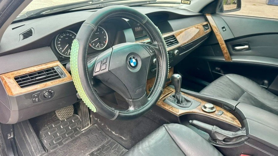 2005 BMW E60 5 Series Sedan - Image 8 of 20