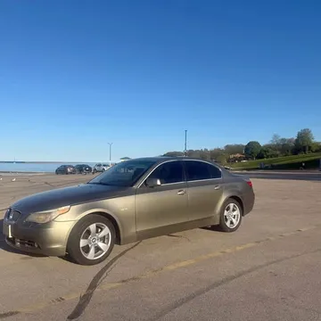 2005 BMW 5 Series 525i Sedan