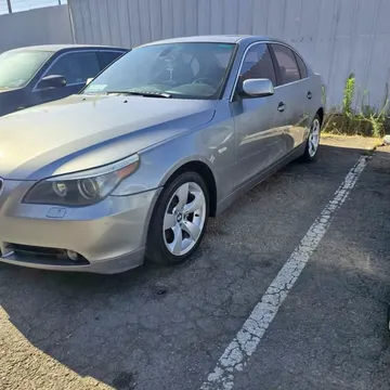 2005 BMW 525i Sedan