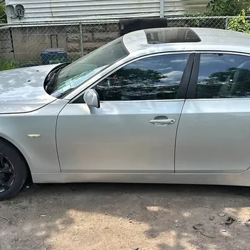 2005 BMW 5 Series 530i Sedan 4D