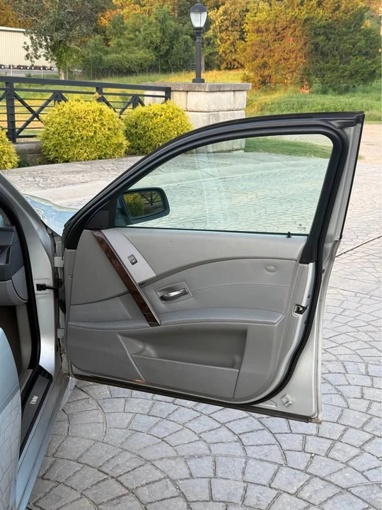 2005 BMW E60 5 Series Sedan - Image 16 of 20