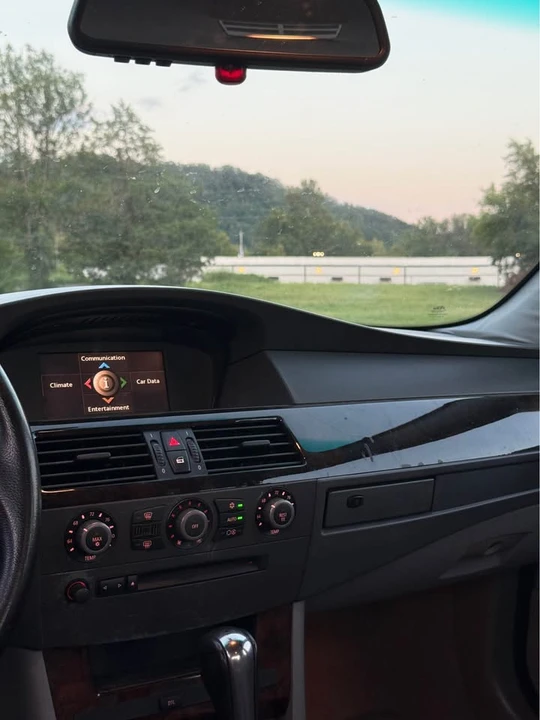 2005 BMW E60 5 Series Sedan - Image 19 of 20