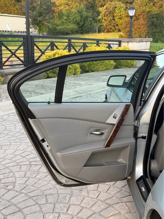 2005 BMW E60 5 Series Sedan - Image 14 of 20
