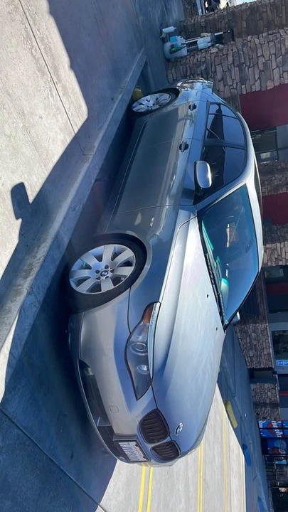 2005 BMW E60 5 Series Sedan - Image 2 of 8