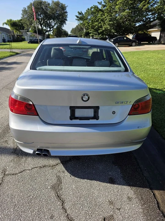 2005 BMW E60 5 Series Sedan - Image 2 of 3