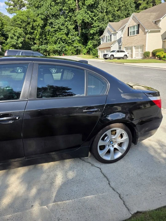 2005 BMW E60 545i & 550i Sedan - Image 4 of 6