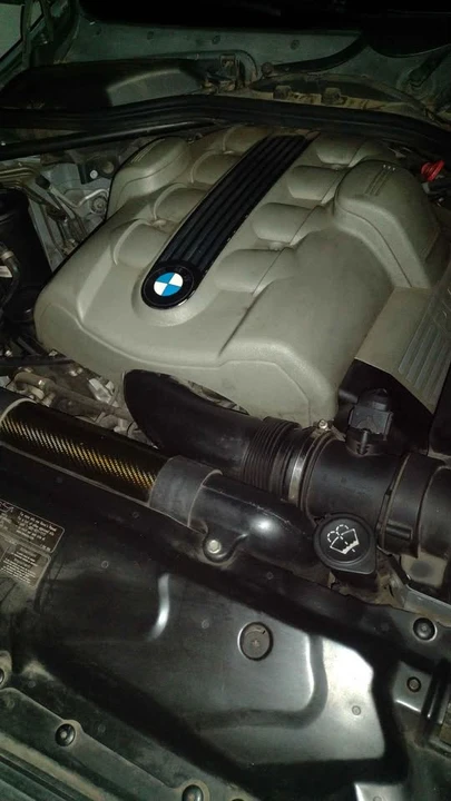 2005 BMW E60 545i & 550i Sedan - Image 6 of 12