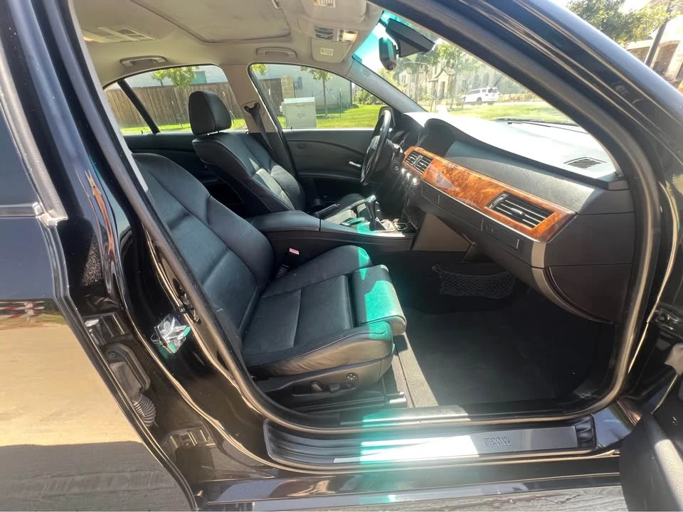 2005 BMW E60 545i & 550i Sedan - Image 12 of 19