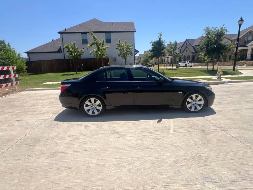 2005 BMW E60 545i & 550i Sedan - Image 5 of 19