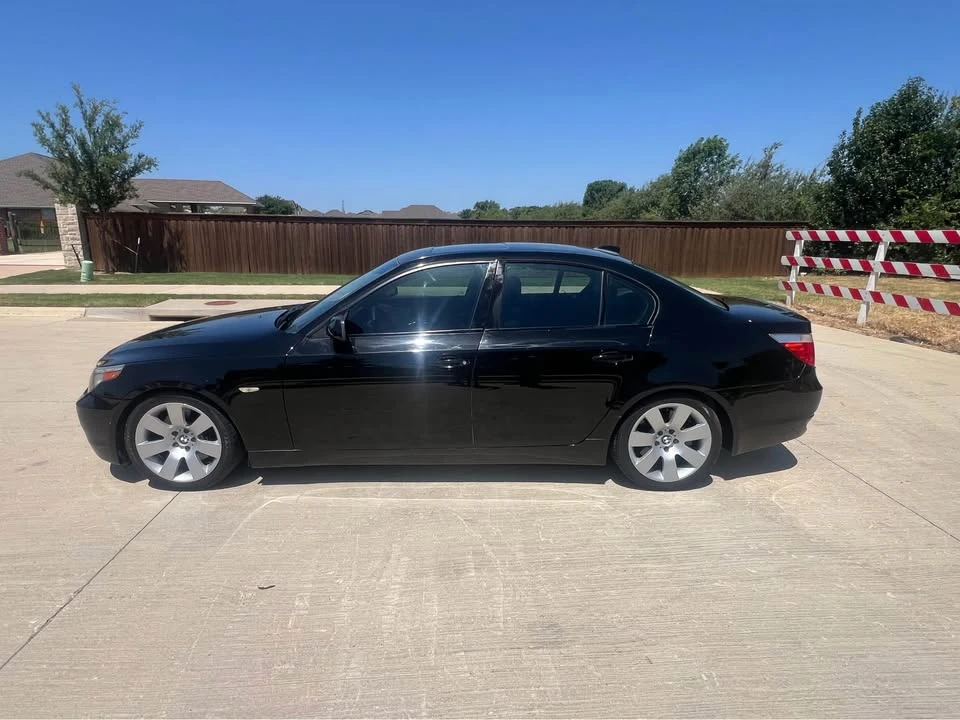 2005 BMW E60 545i & 550i Sedan - Image 9 of 19