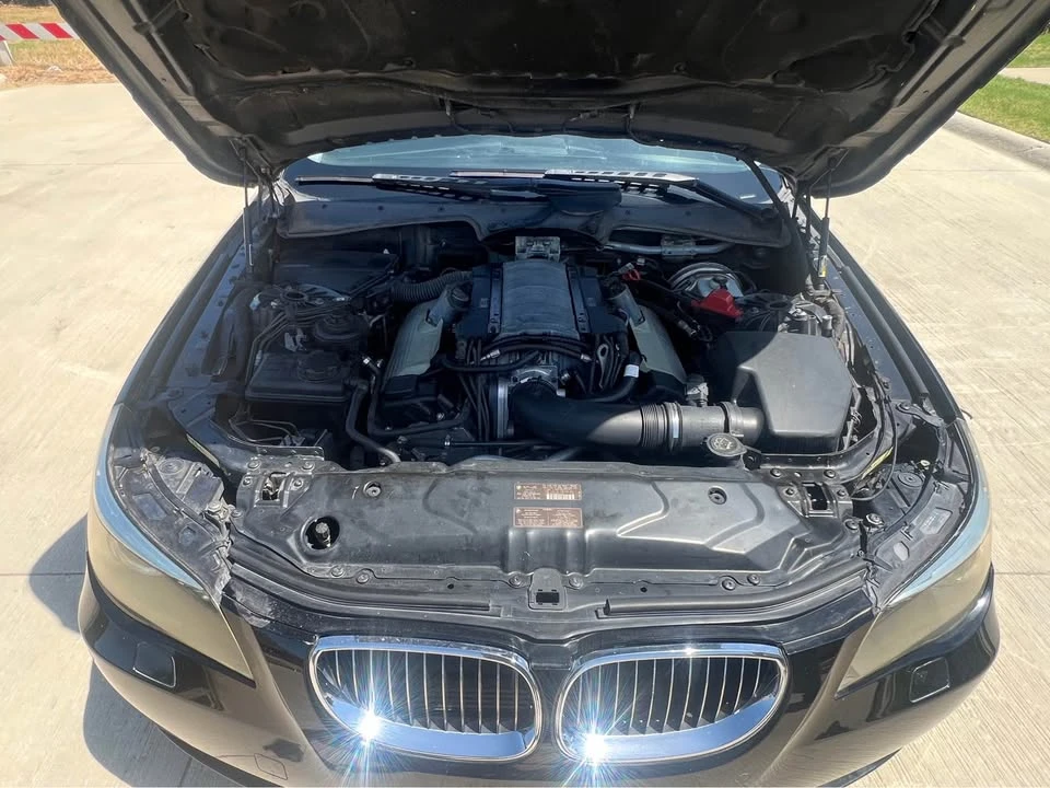 2005 BMW E60 545i & 550i Sedan - Image 10 of 19