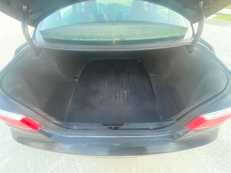 2005 BMW E60 545i & 550i Sedan - Image 18 of 19