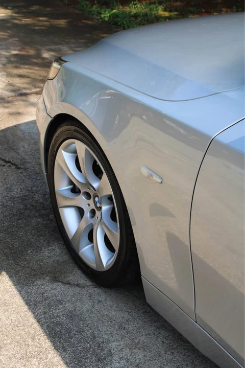 2005 BMW E60 545i & 550i Sedan - Image 2 of 13