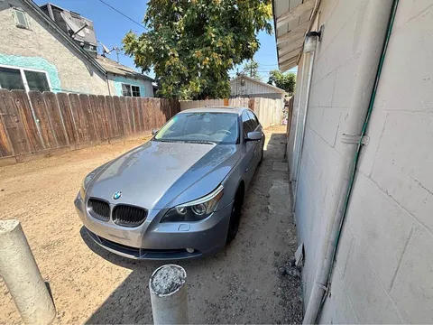 2005 BMW 5 Series 545i Sedan 4D