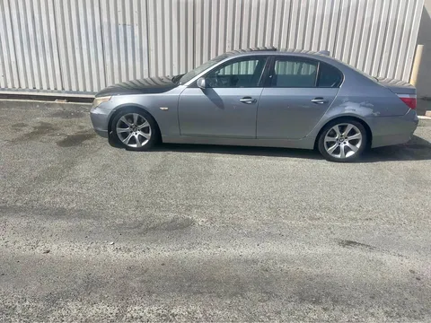 2005 BMW 5 Series 545i Sedan 4D
