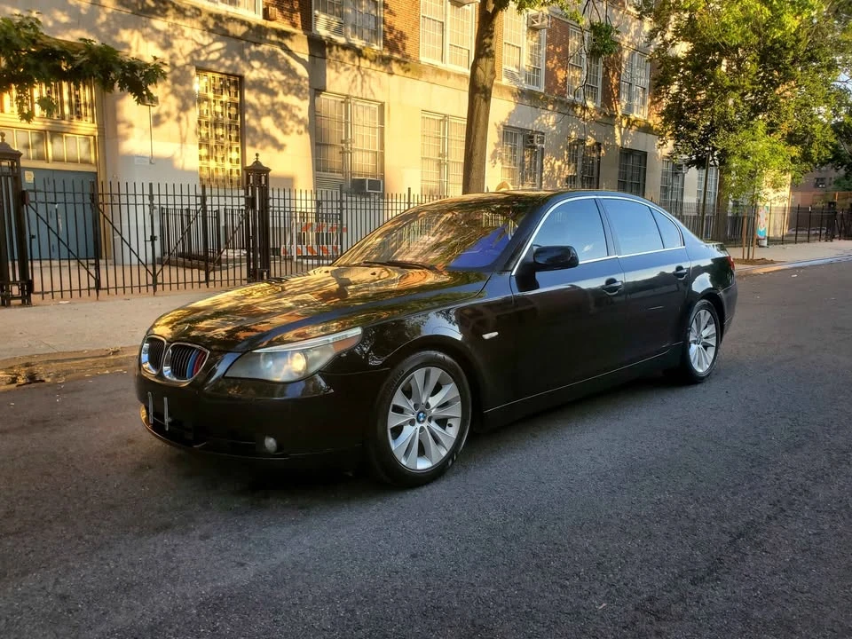 2005 BMW E60 545i & 550i Sedan - Image 8 of 16