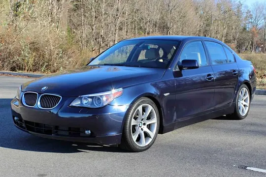 2005 BMW 5 Series 545i Sedan 4D
