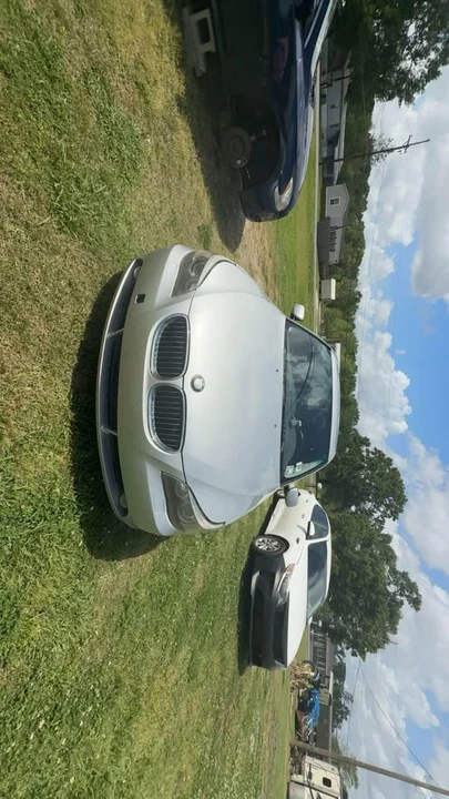2005 BMW E60 545i & 550i Sedan - Image 2 of 9