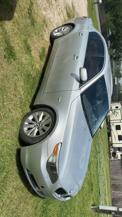2005 BMW E60 545i & 550i Sedan - Image 4 of 9