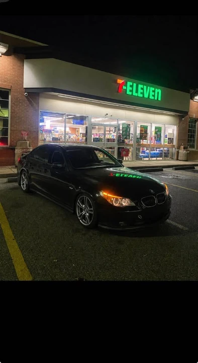 2005 BMW E60 545i & 550i Sedan - Image 4 of 5