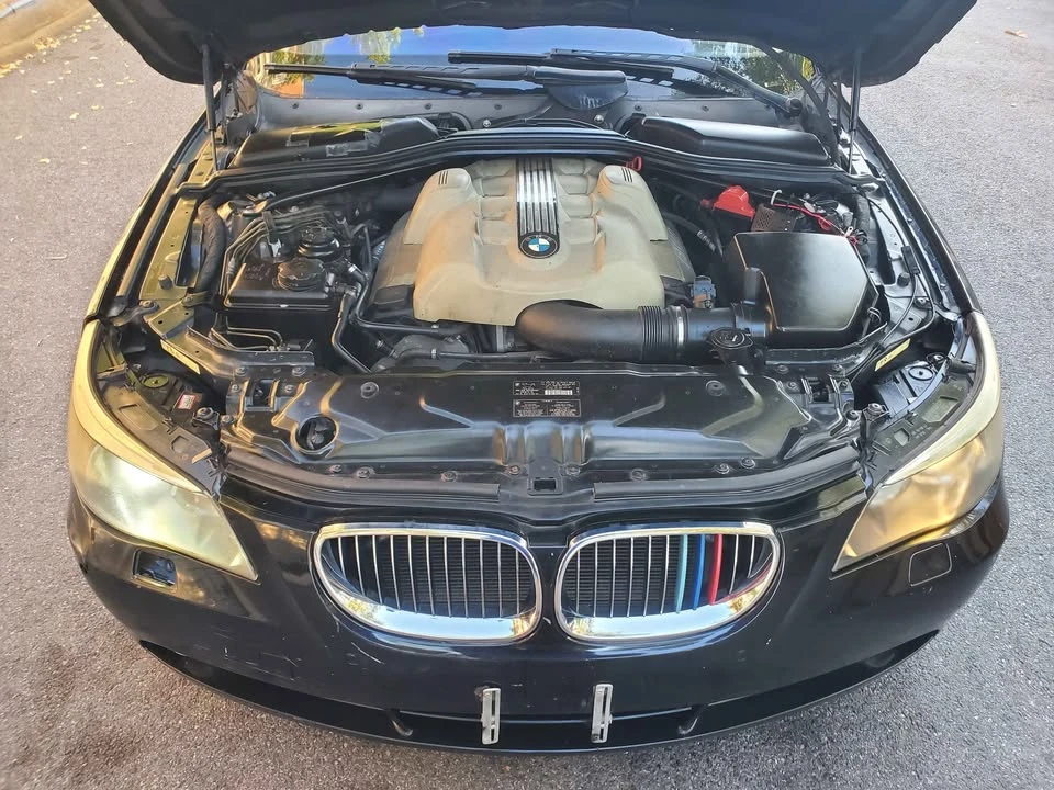 2005 BMW E60 545i & 550i Sedan - Image 16 of 16