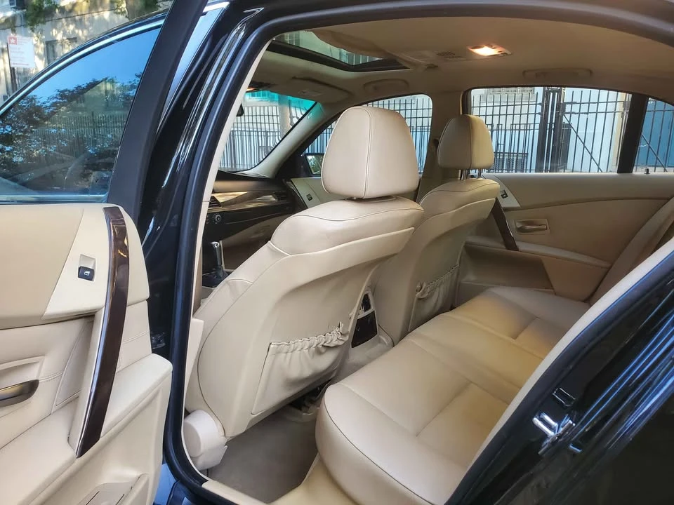 2005 BMW E60 545i & 550i Sedan - Image 9 of 16