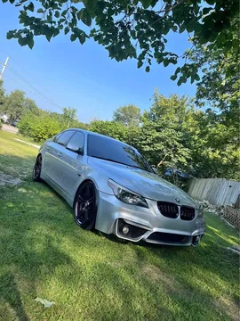 2005 BMW 5 Series 545i Sedan 4D