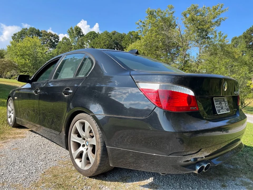 2005 BMW E60 545i & 550i Sedan - Image 8 of 13