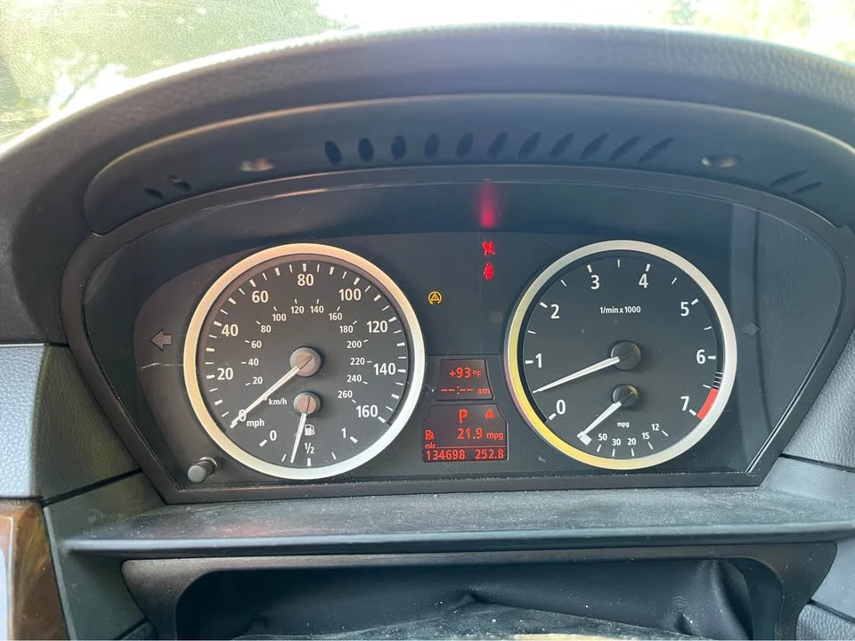 2005 BMW E60 545i & 550i Sedan - Image 10 of 13