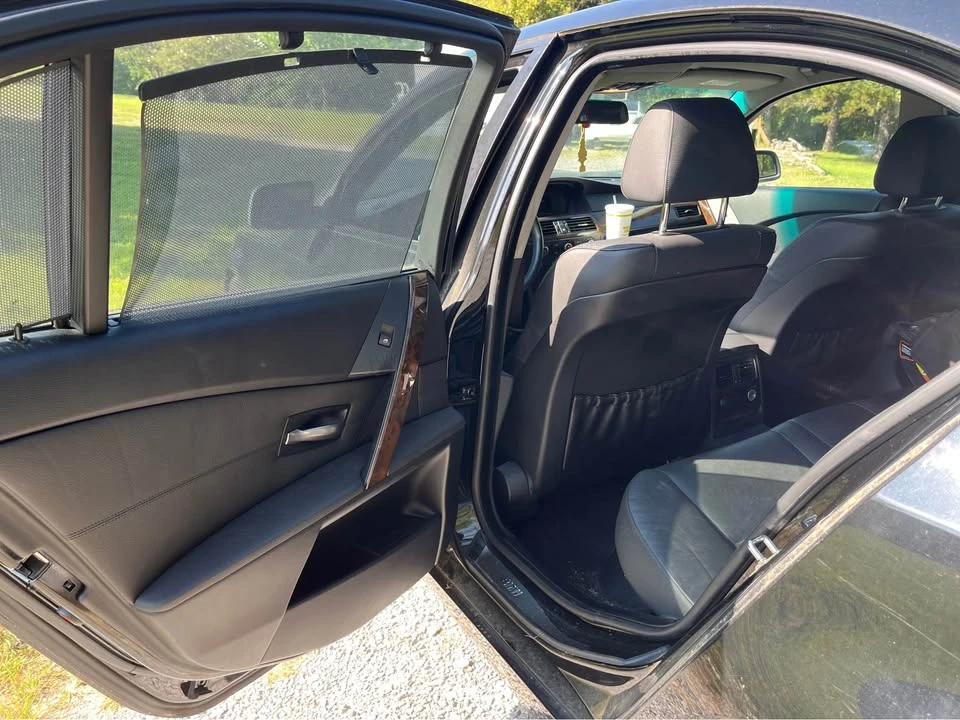 2005 BMW E60 545i & 550i Sedan - Image 11 of 13